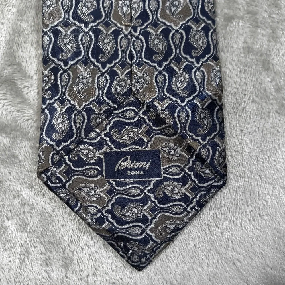 Vintage Brioni Tie Men 58.5x3.75 Blue Silver Paisley Medallion Silk Italian Roma